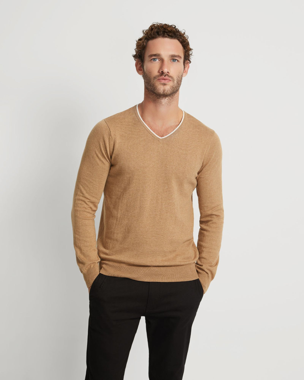 Tipping V-Neck Knitted Top