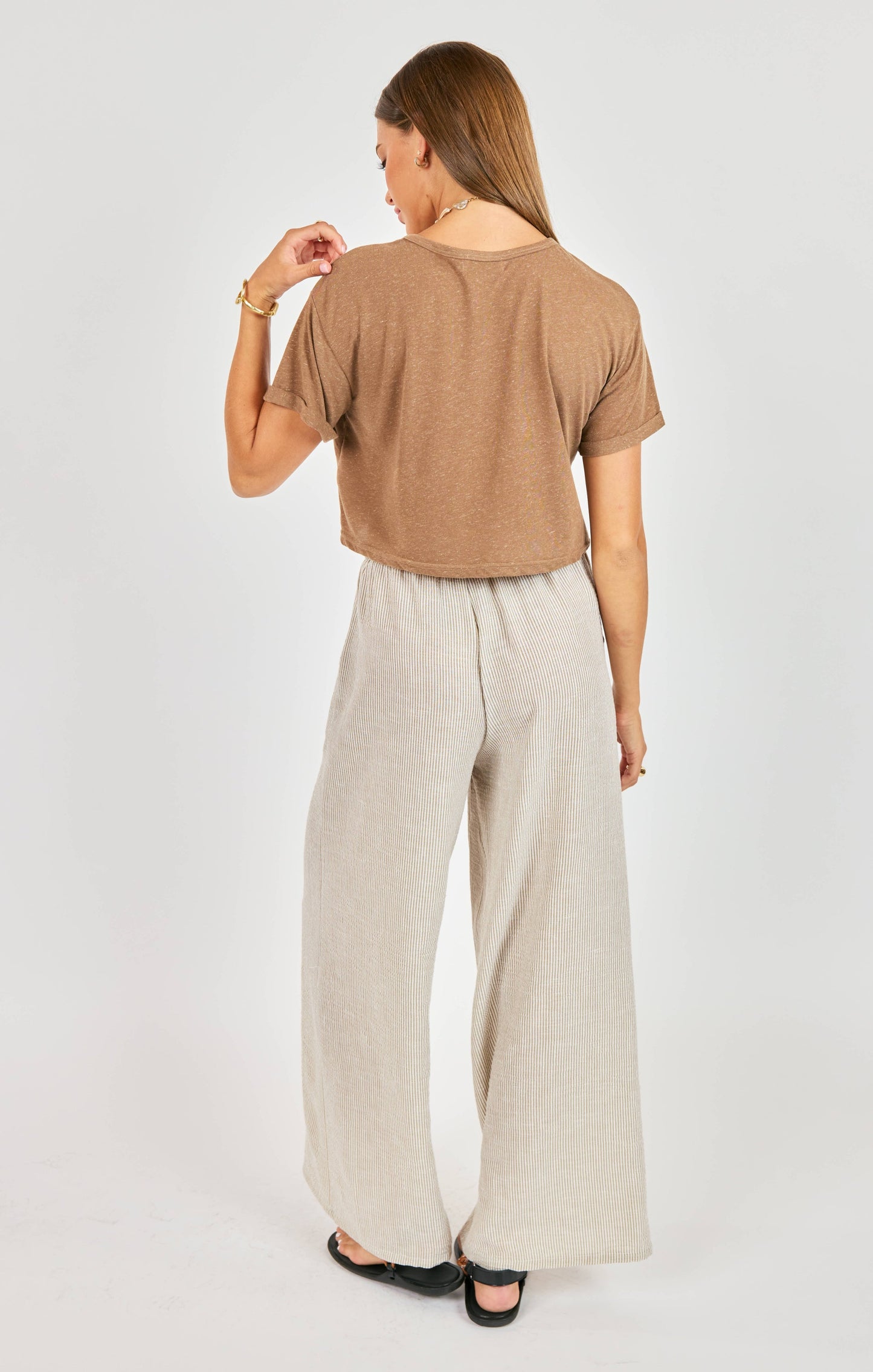 sand toys cropped tee