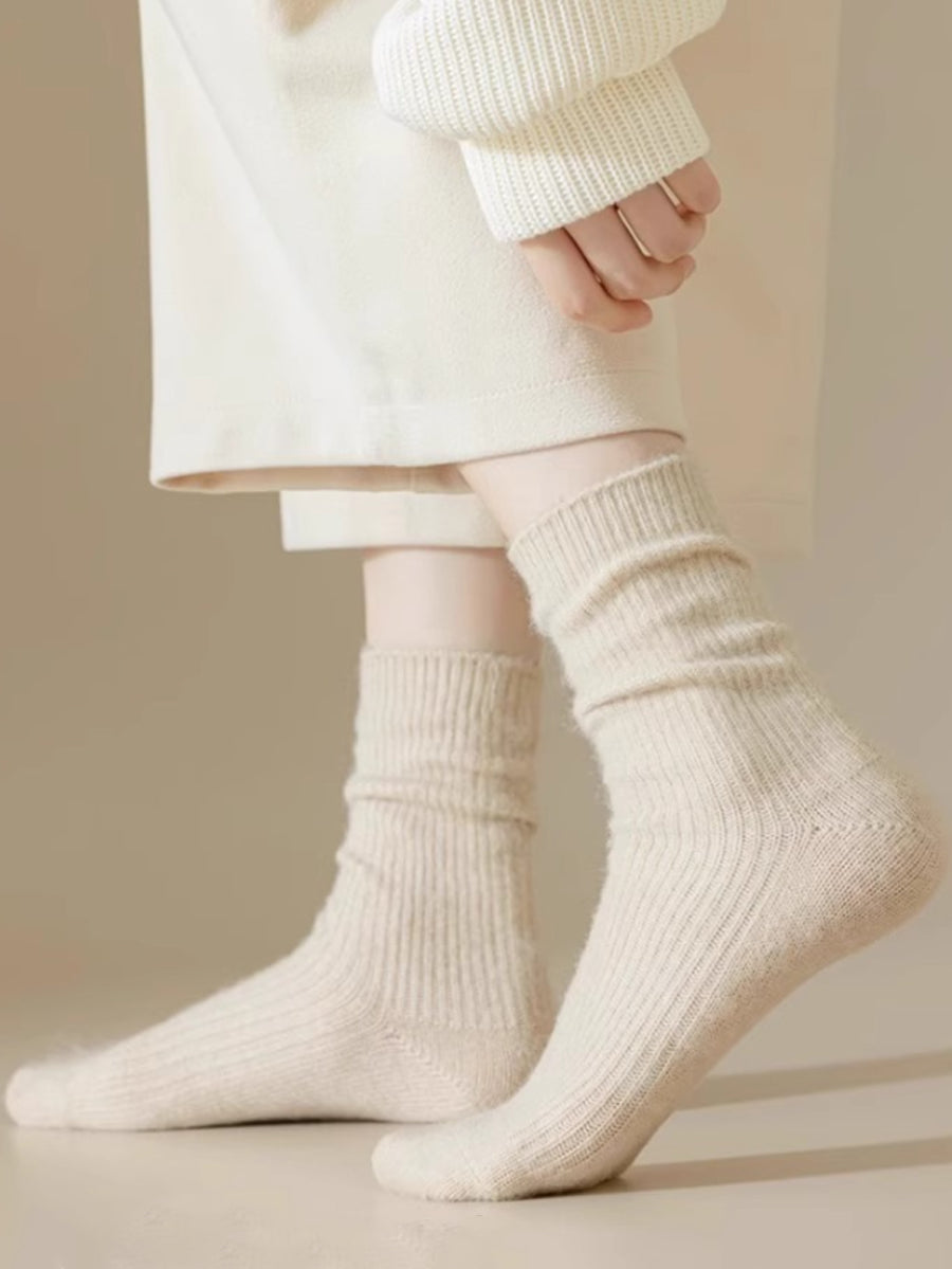6 雙女冬季羊毛純色襪子