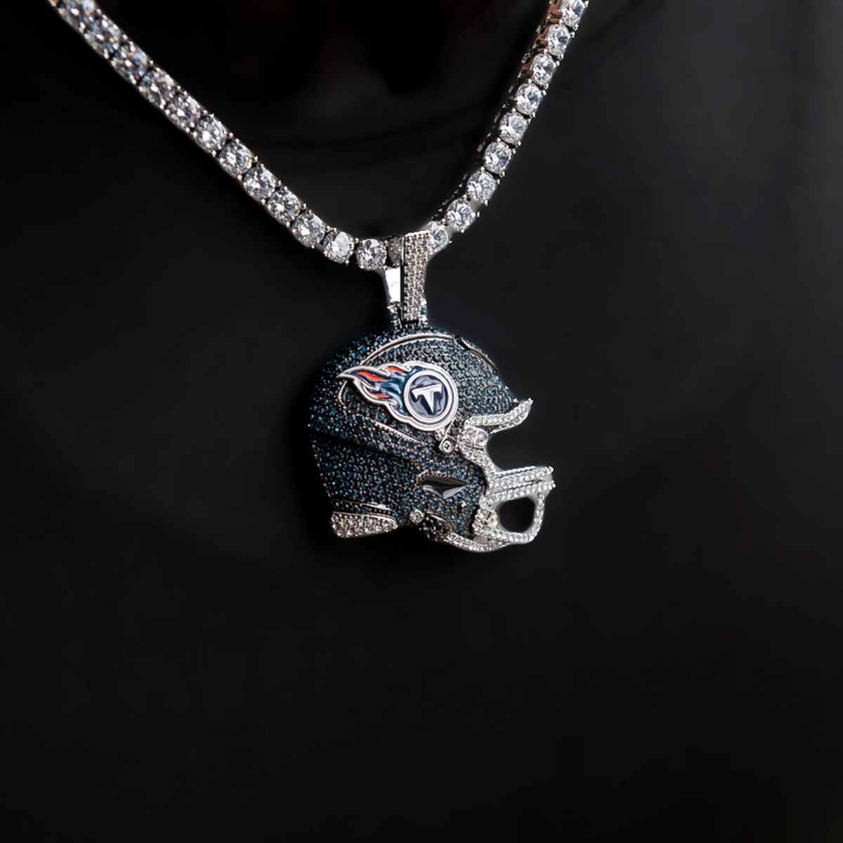 2025 Tennessee Titans Team Helmet Pendant - White Gold