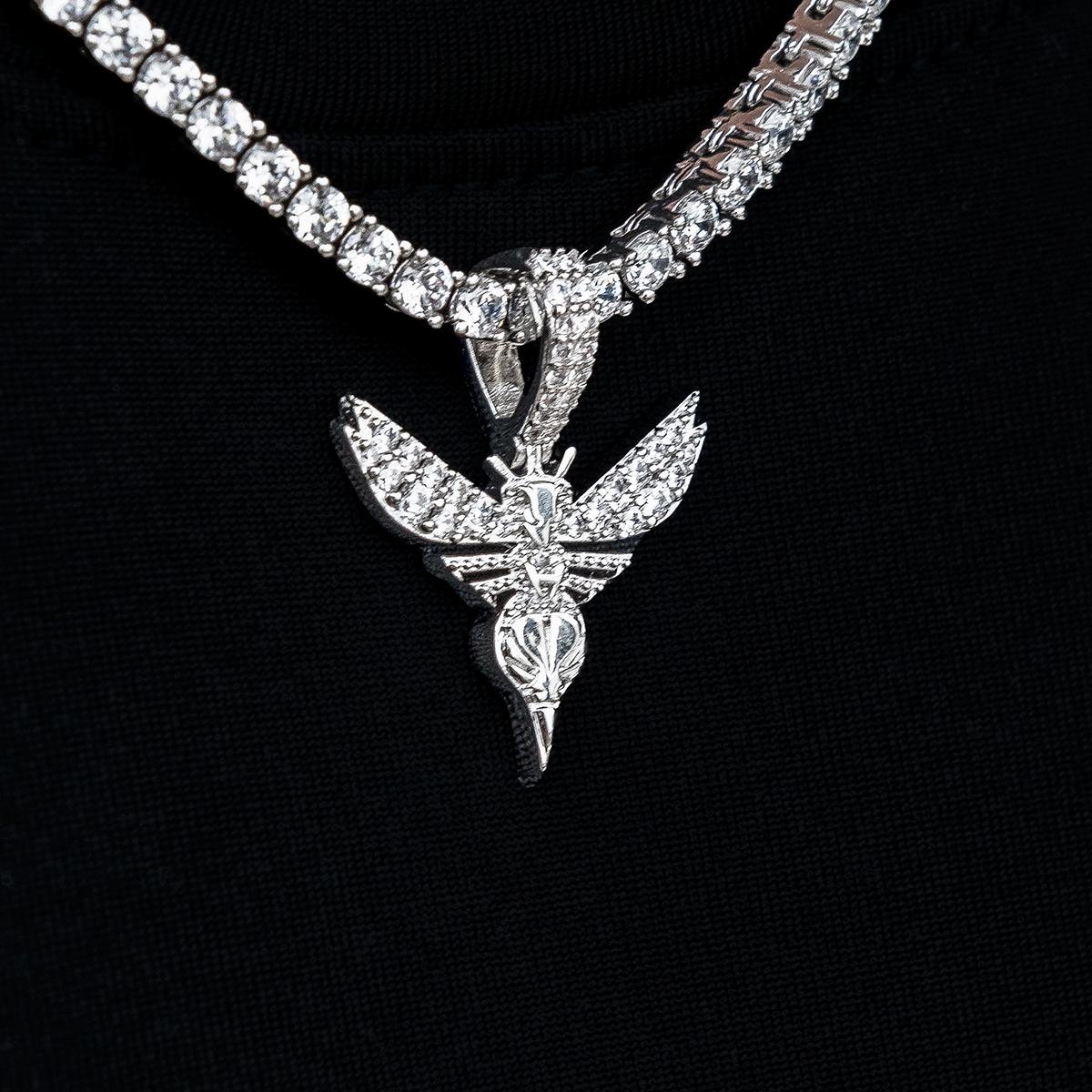 Charlotte Hornets Official NBA Micro Logo Pendant in White Gold