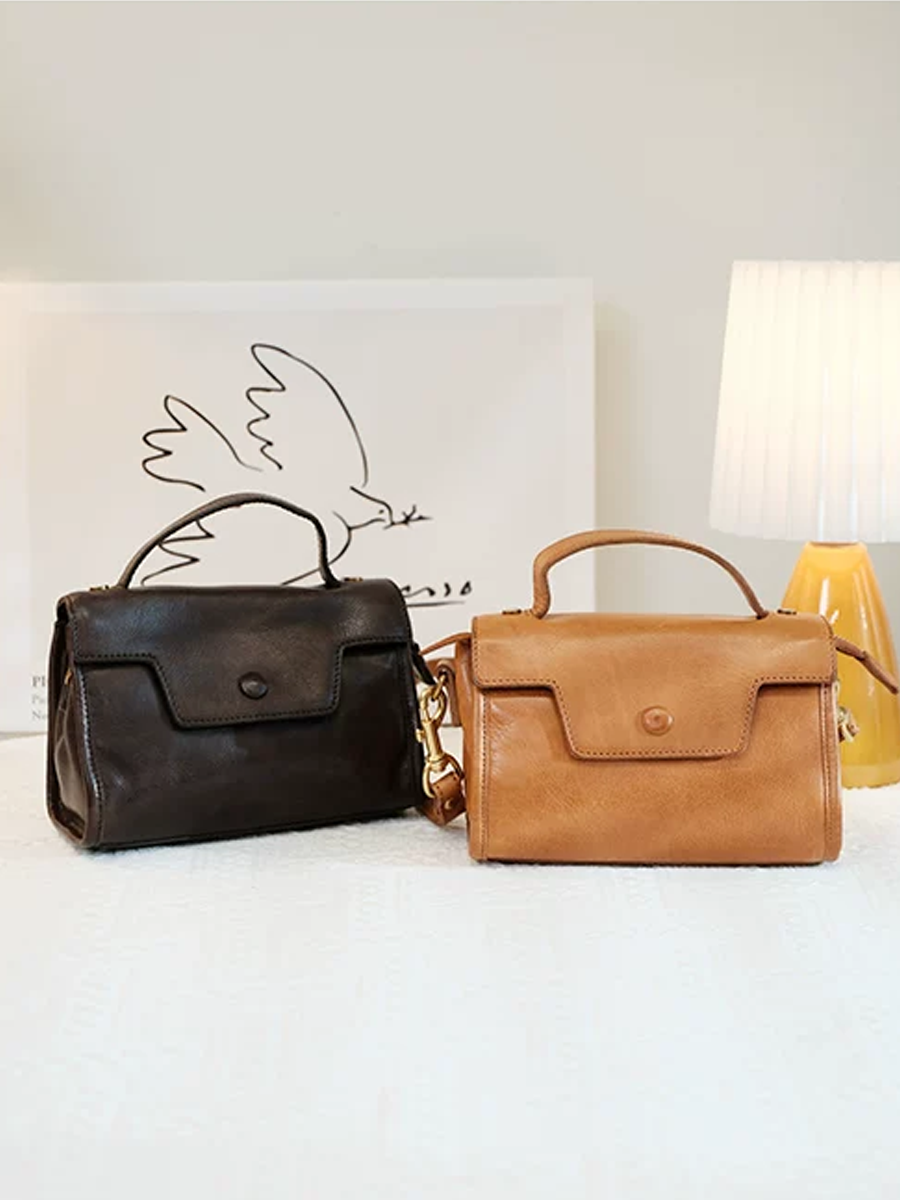 0806 復古方形翻蓋包