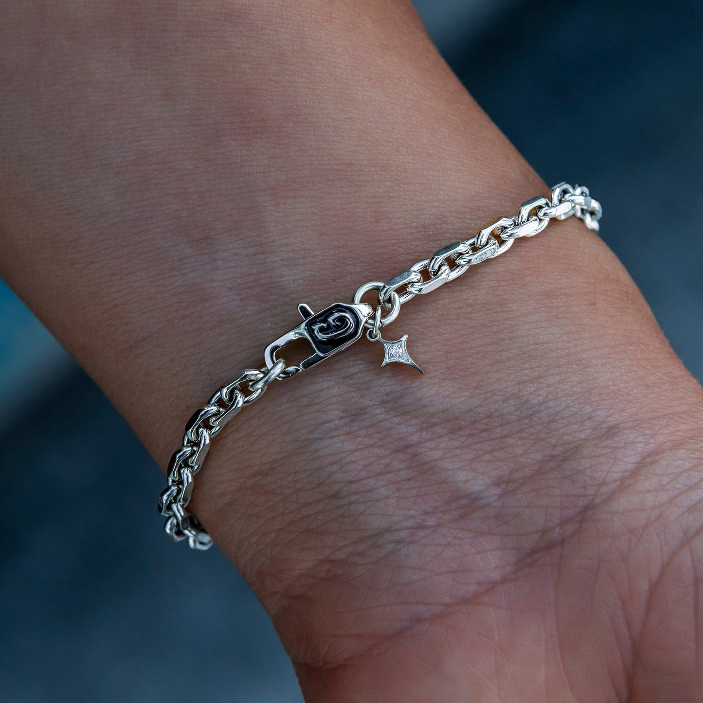 3.6MM Open Box Bracelet in White Gold