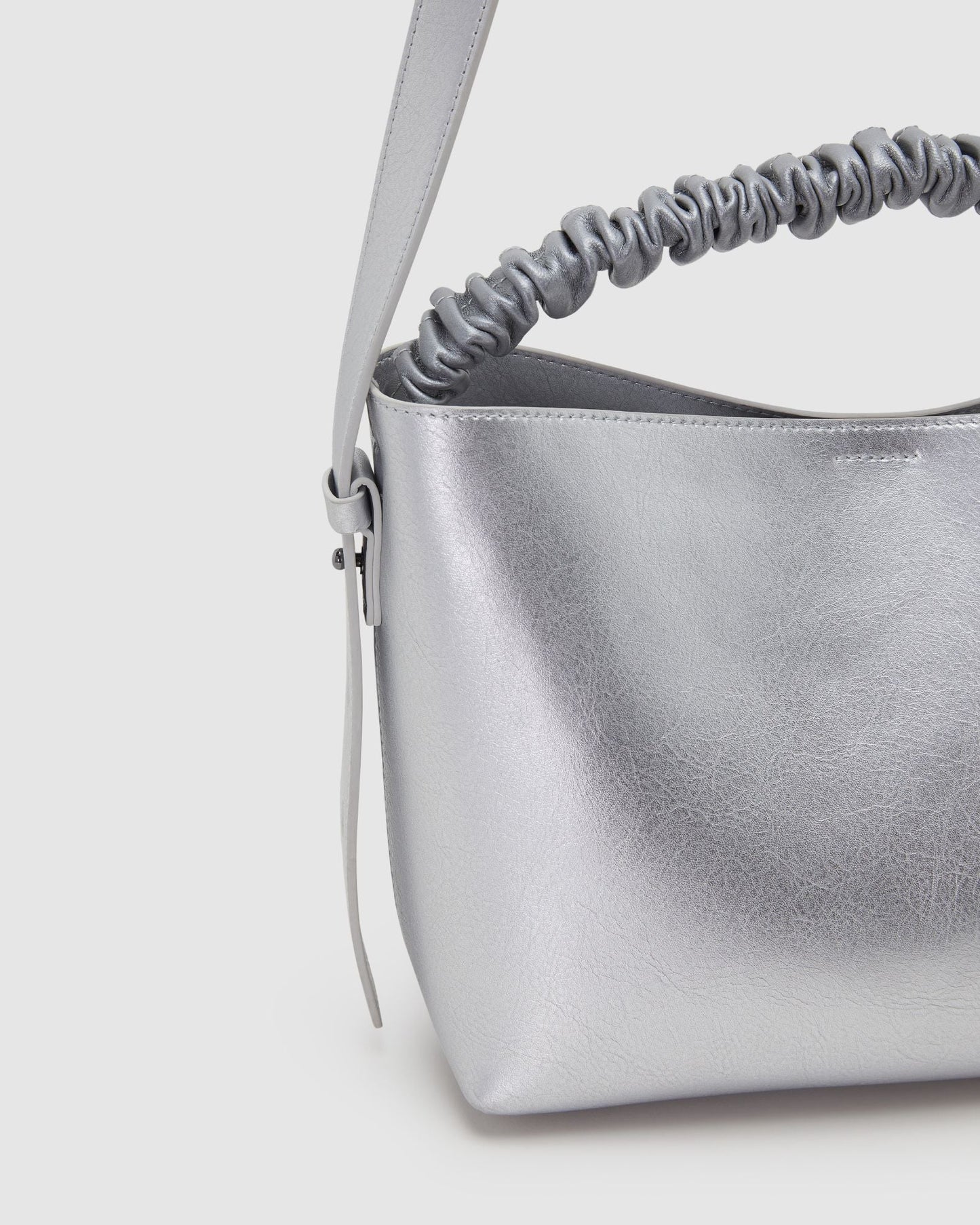 Veda Mini Hobo