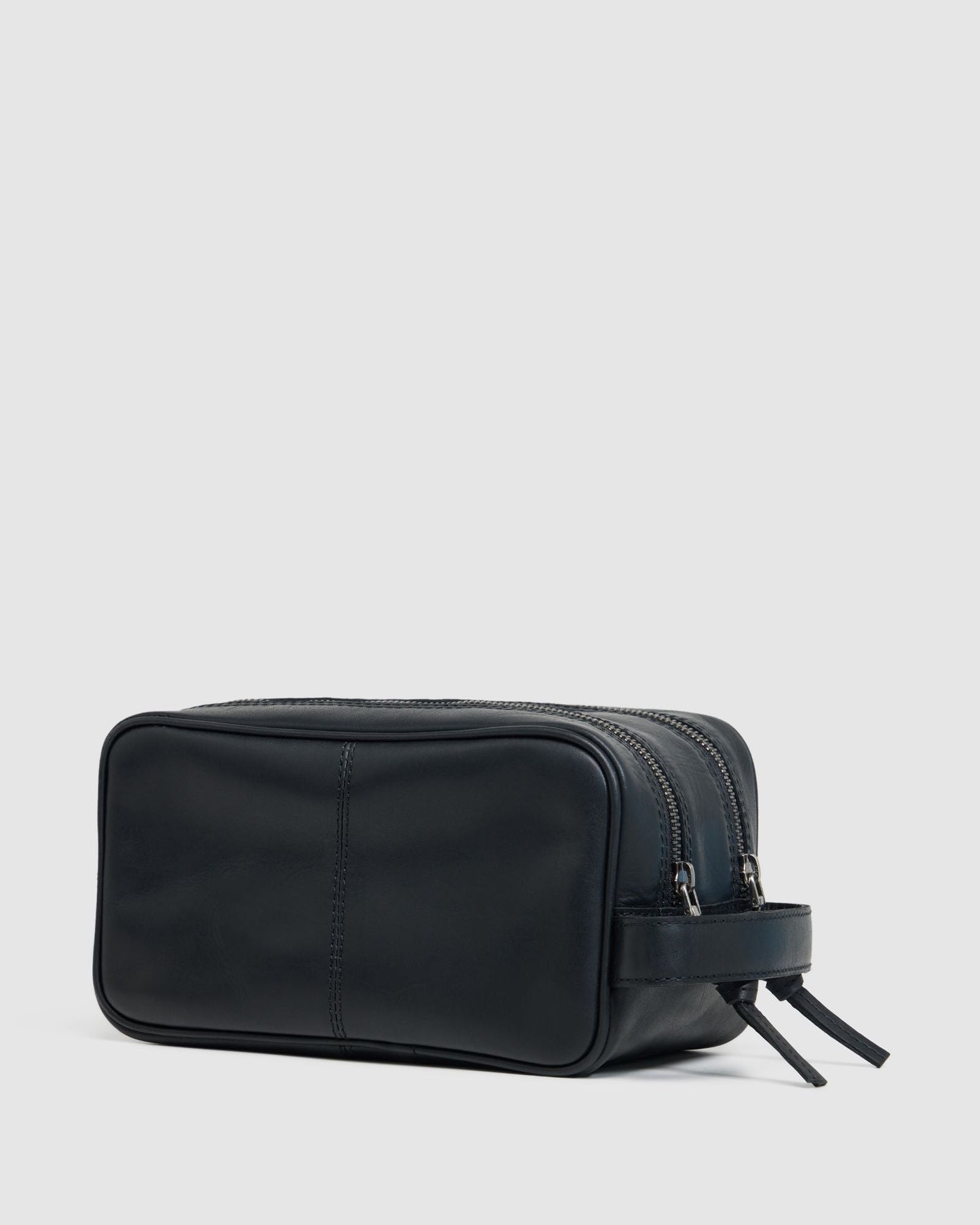 Traveller Leather Wash Bag