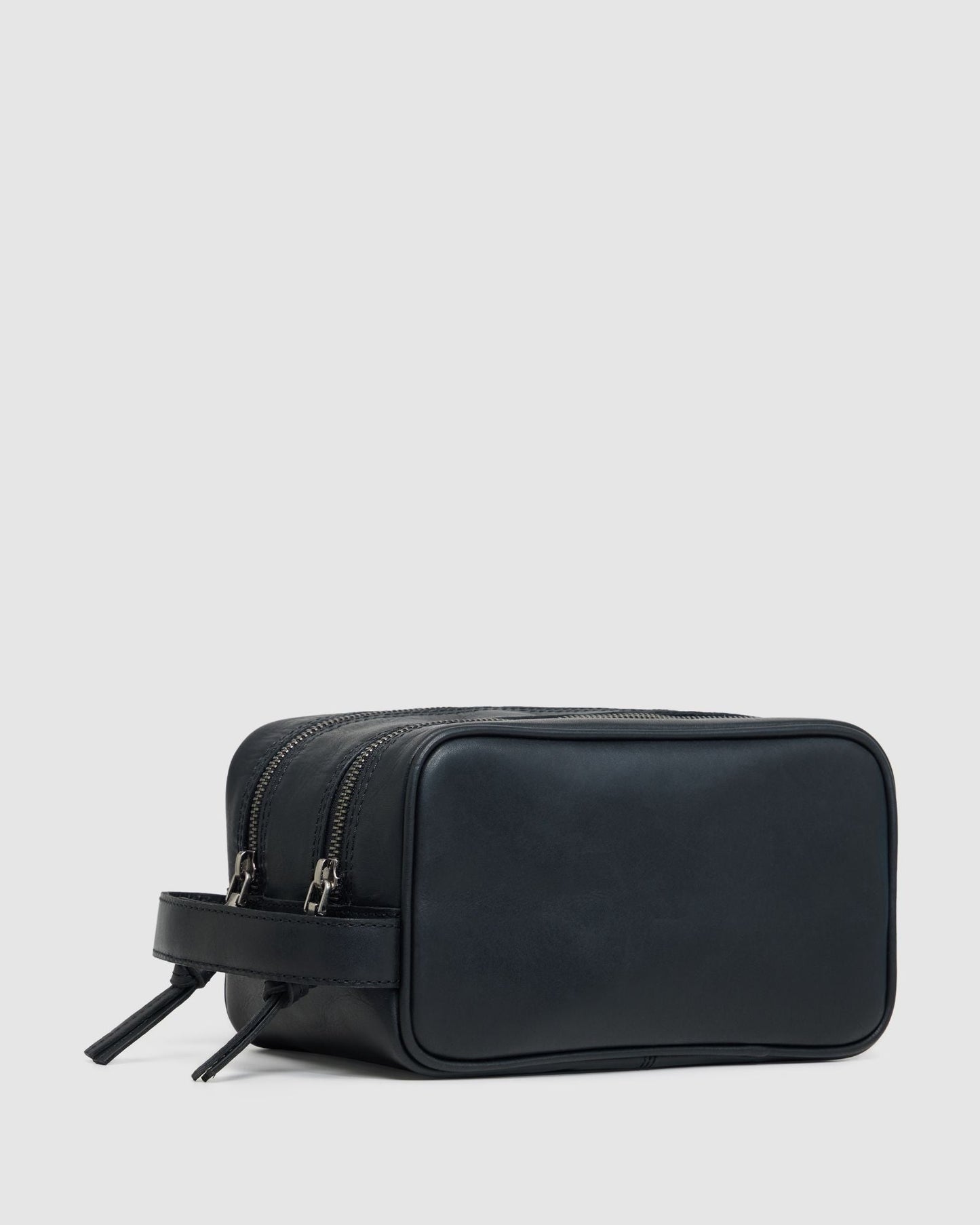 Traveller Leather Wash Bag