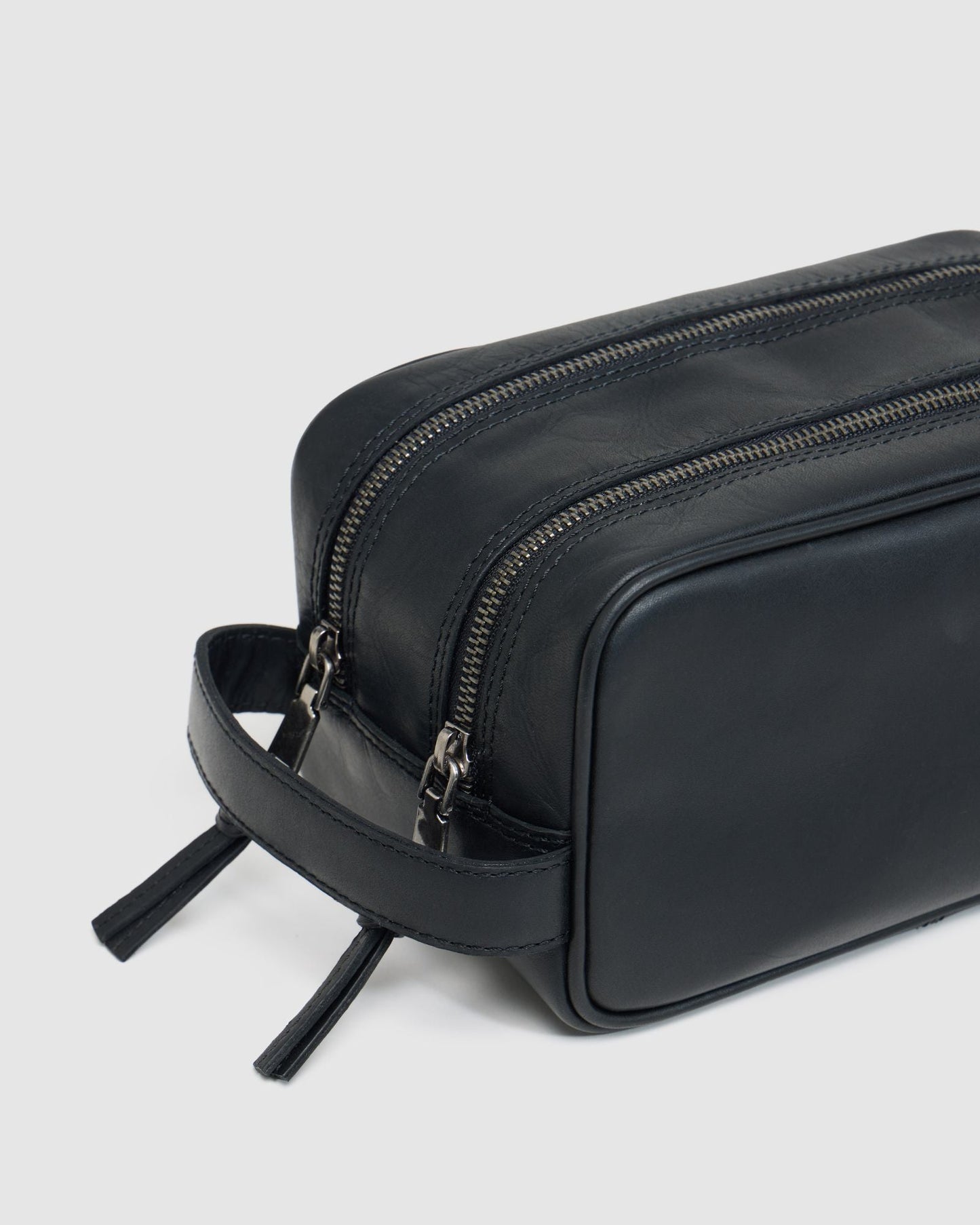 Traveller Leather Wash Bag