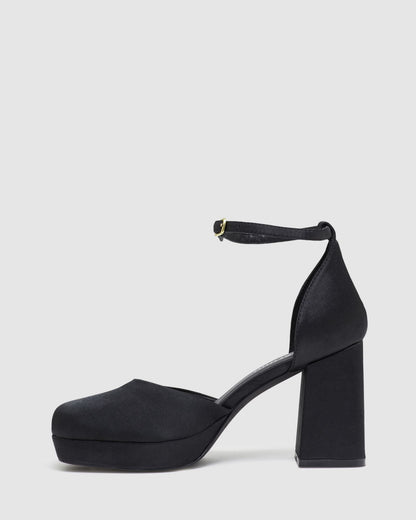 Victoria Closedtoe Platform