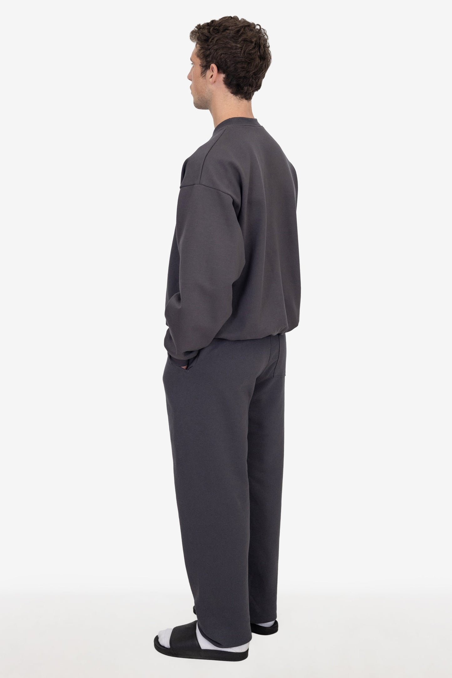 MWF1044 - 10 oz. Mid-Weight Poly Cotton Fleece Wide Sweatpant