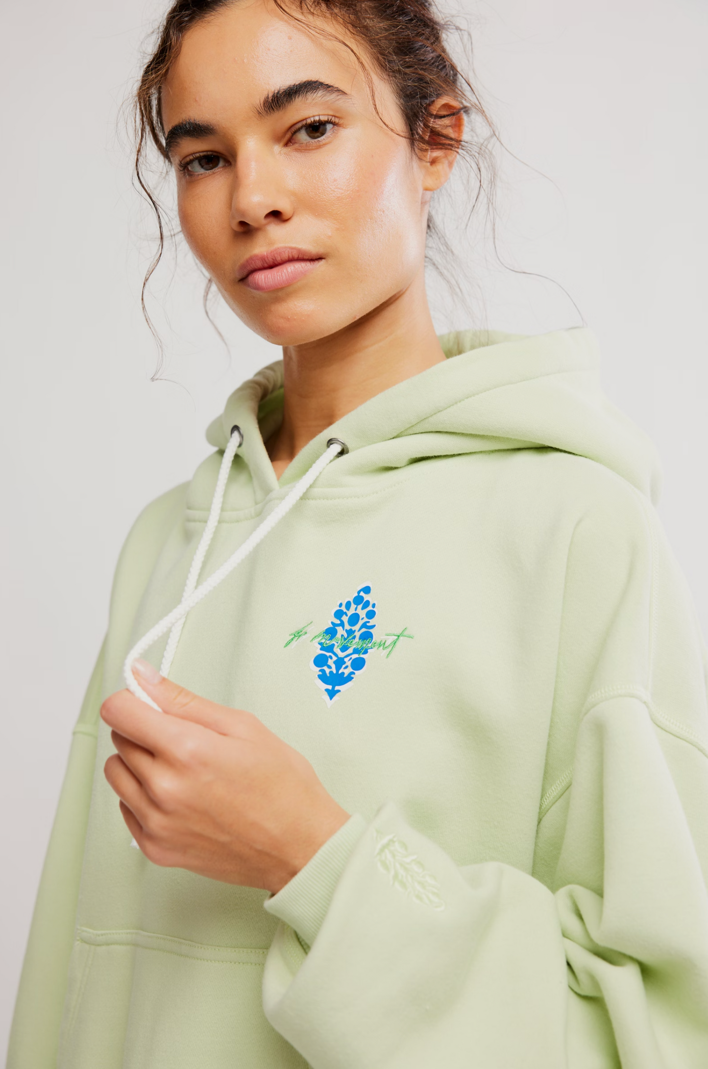 final call front logo hoodie
