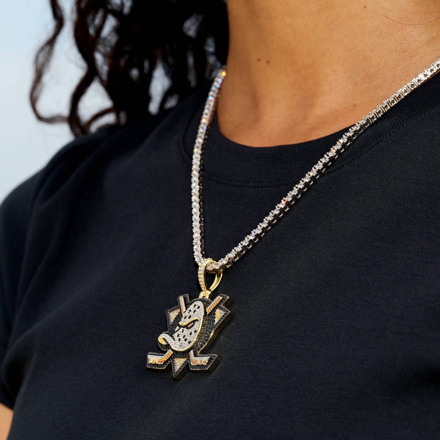Anaheim Ducks Official NHL Logo Pendant in Yellow Gold