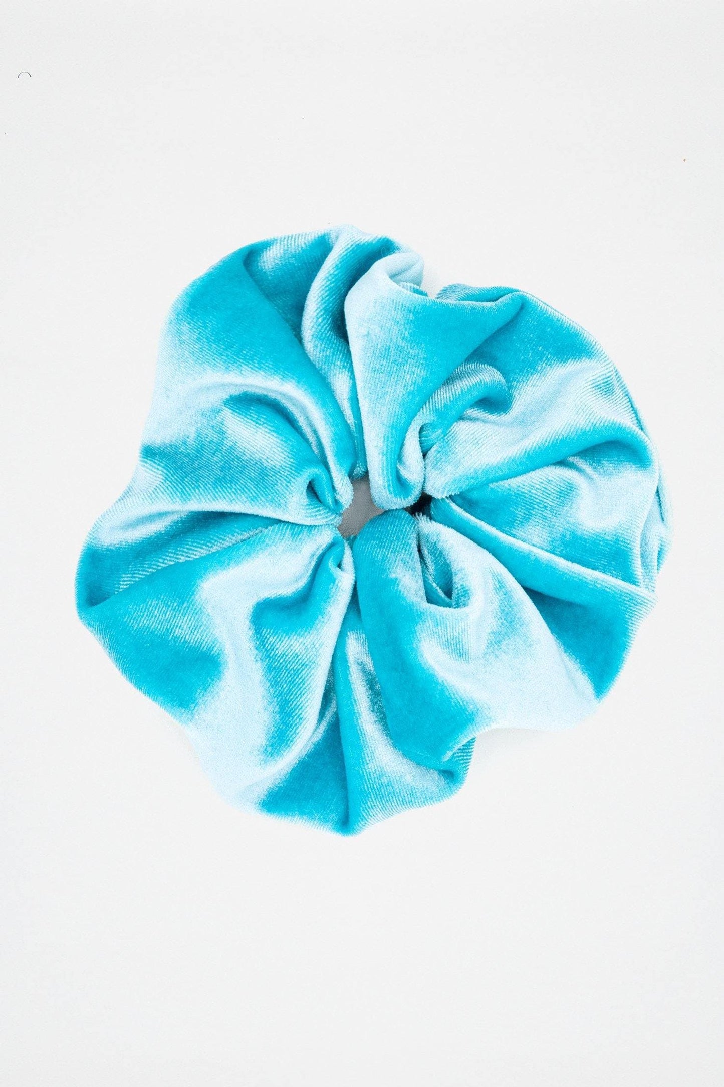 VVTSCRUNCH - Oversized Velvet Scrunchie